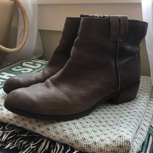 🚫SOLD🚫Sam Edelman leather booties